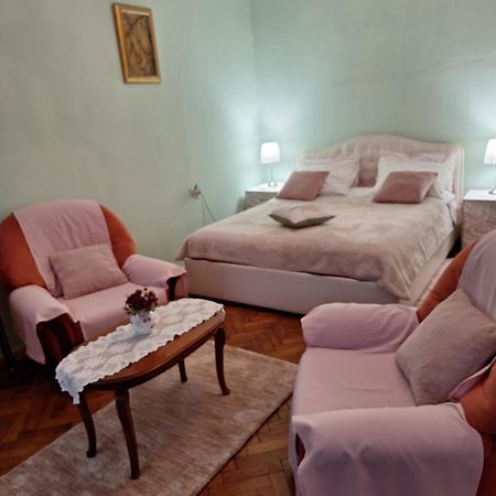 Soba Marinko Hotel Рийека Екстериор снимка