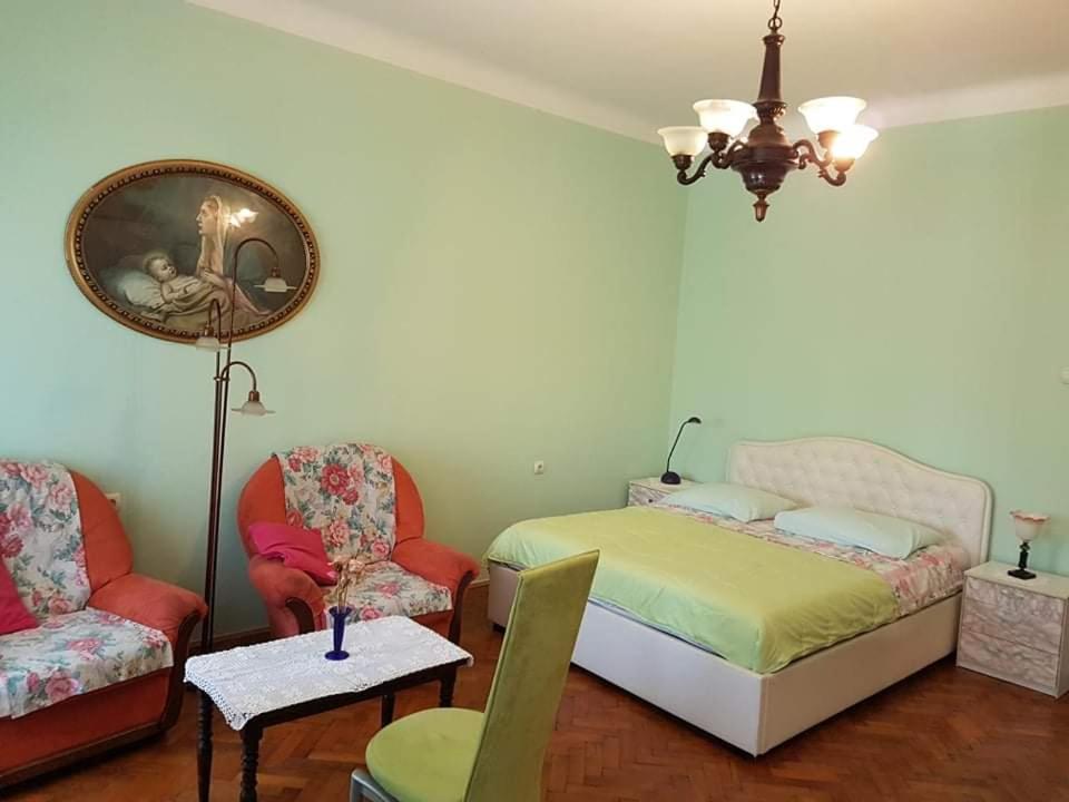 Soba Marinko Hotel Рийека Екстериор снимка